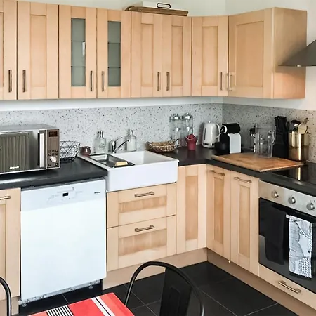 別荘 4 Bedroom Beautiful In Servon *